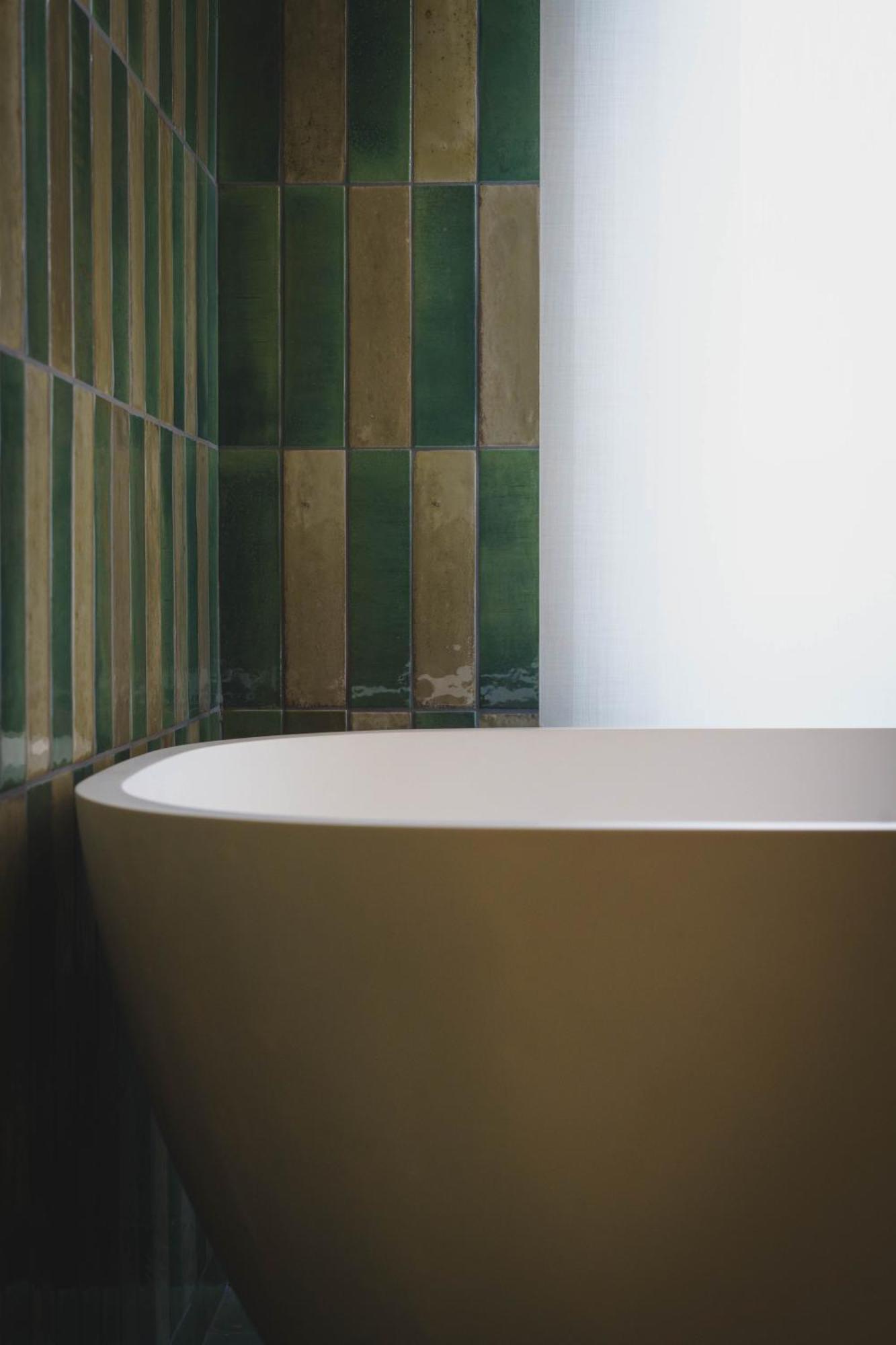 Standard Double Room Bath Balcony